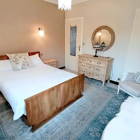 4-sided House, Sleeps 10 With Swimming Pool And Sauna Arles-sur-Tech