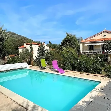 4-sided House, Sleeps 10 With Swimming Pool And Sauna * Arles-sur-Tech