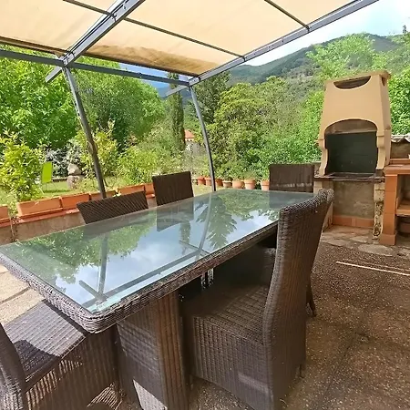 4-sided House, Sleeps 10 With Swimming Pool And Sauna * Arles-sur-Tech